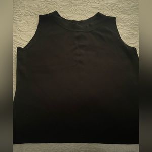 Women’s xl top by Dressbarn.